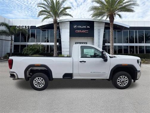 2026 GMC Sierra 2500 Pro