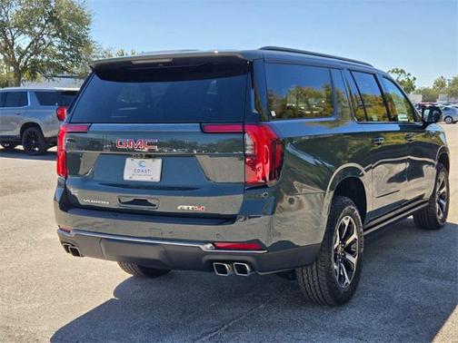 2026 GMC Yukon XL 4WD AT4
