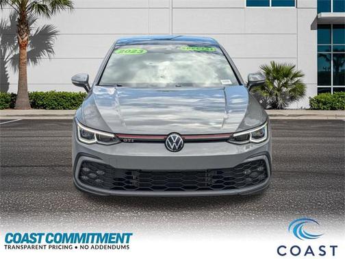 2023 Volkswagen Golf GTI 2.0T SE DSG