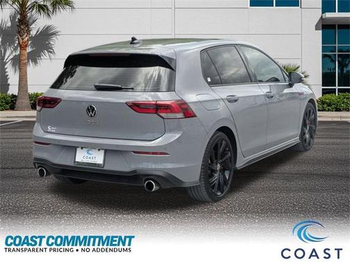 2023 Volkswagen Golf GTI 2.0T SE DSG