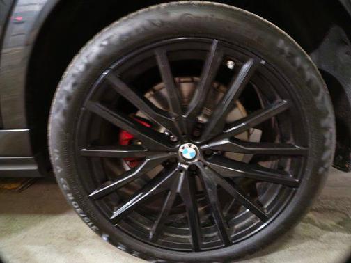 Black Sapphire Metallic 2021 BMW X6 M50i