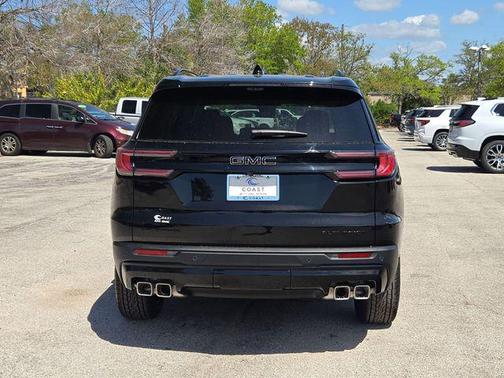 2026 GMC Acadia Elevation FWD