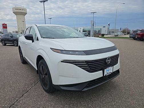 White 2026 Nissan Murano SV