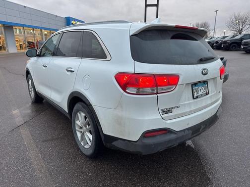 2017 Kia Sorento LX