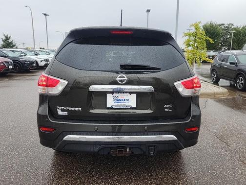 2015 Nissan Pathfinder SL