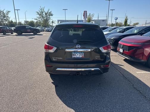 2015 Nissan Pathfinder SL