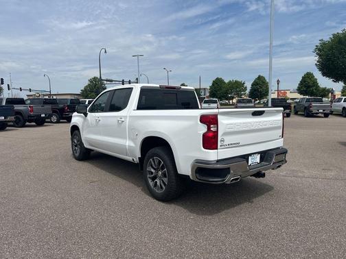 Summit White 2026 Chevrolet Silverado 1500 LT