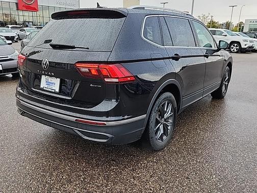 2023 Volkswagen Tiguan 2.0T SE 4MOTION