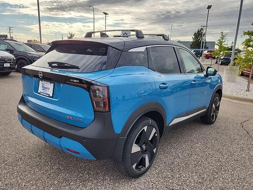 Arctic Ice Blue/Black 2026 Nissan Kicks SR