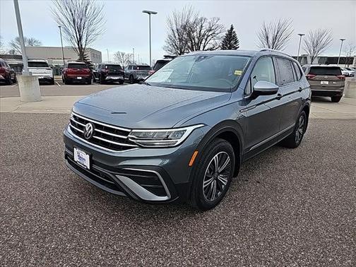 2024 Volkswagen Tiguan 2.0T Wolfsburg Edition