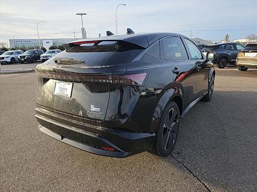 2025 Nissan ARIYA PLATINUM+