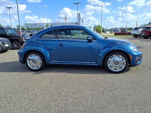 2019 Volkswagen Beetle 2.0T SE