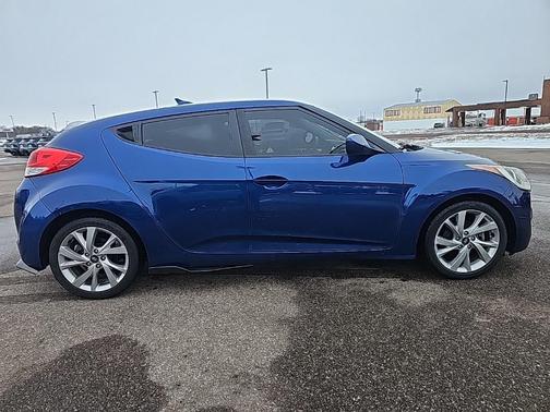 2016 Hyundai Veloster Base