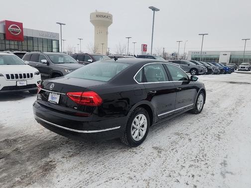 2016 Volkswagen Passat 1.8T S