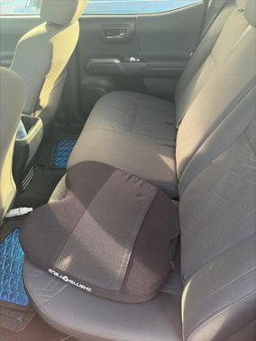 2016 Toyota Tacoma SR