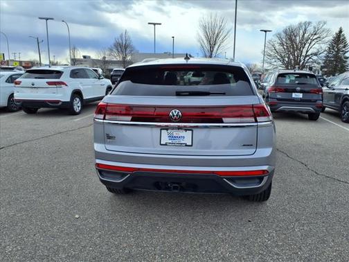 2024 Volkswagen Atlas Cross Sport 2.0T SE w/Technology 4MOTION