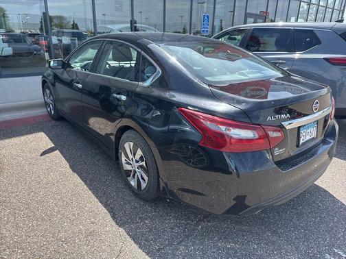 Super Black Clearcoat 2018 Nissan Altima 2.5 S
