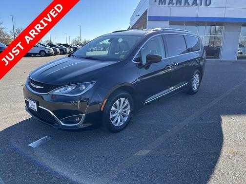 2018 Chrysler Pacifica Touring-L Plus