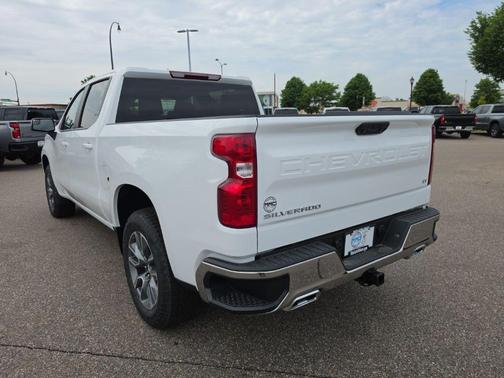 Summit White 2026 Chevrolet Silverado 1500 LT