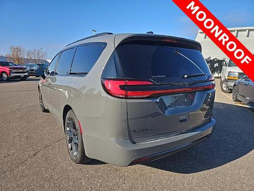 2025 Chrysler Pacifica Limited
