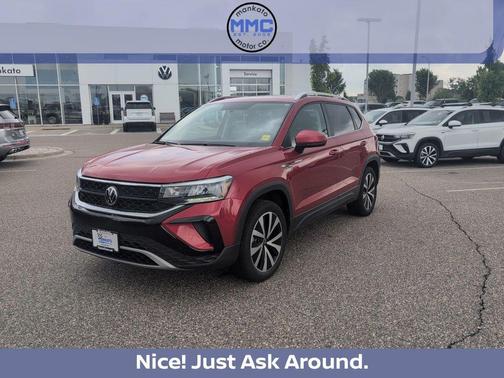 Kings Red Metallic 2022 Volkswagen Taos 1.5T SE