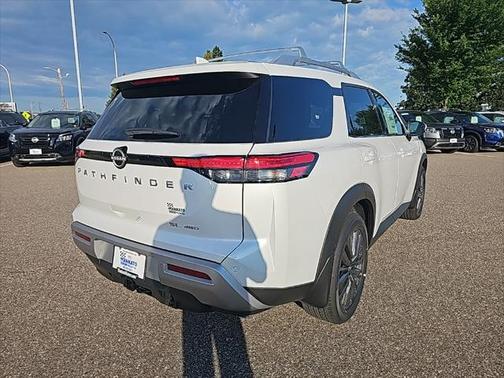 2025 Nissan Pathfinder SL 4WD