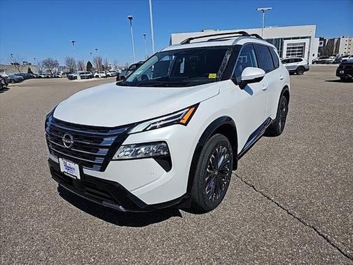 2025 Nissan Rogue Platinum