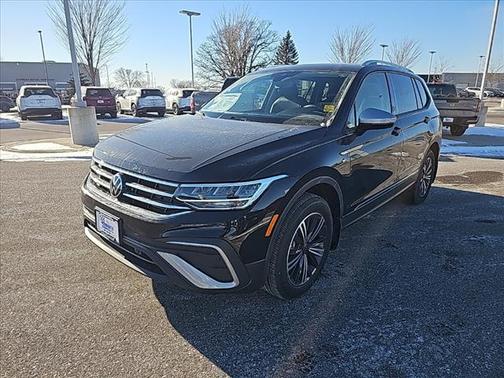 2024 Volkswagen Tiguan 2.0T Wolfsburg Edition
