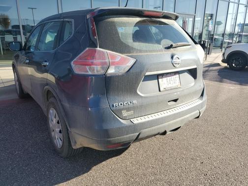 2015 Nissan Rogue S
