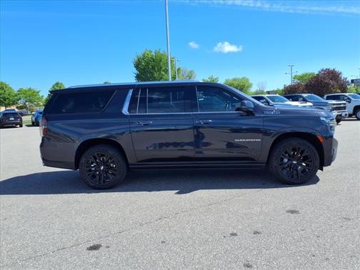 2023 Chevrolet Suburban 4WD High Country