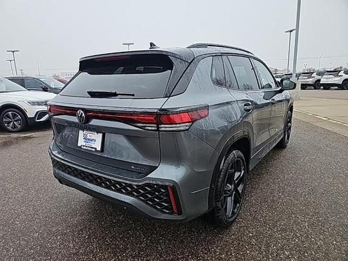 2025 Volkswagen Tiguan 2.0T SE R-Line Black 4MOTION