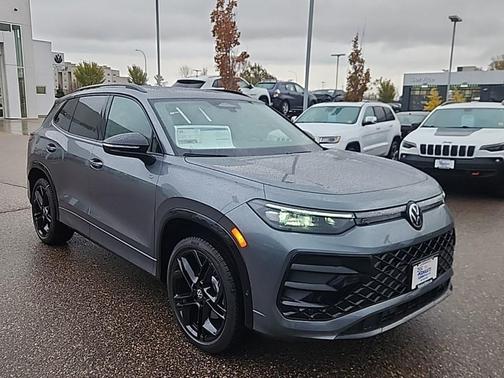 2025 Volkswagen Tiguan 2.0T SE R-Line Black 4MOTION