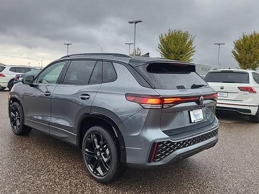 2025 Volkswagen Tiguan 2.0T SE R-Line Black 4MOTION