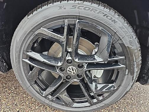 2025 Volkswagen Tiguan 2.0T SE R-Line Black 4MOTION