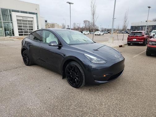 2024 Tesla Model Y Long Range Dual Motor All-Wheel Drive