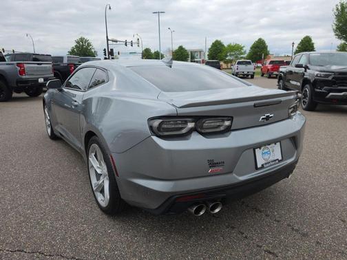 Sharkskin Metallic 2023 Chevrolet Camaro RWD Coupe LT1