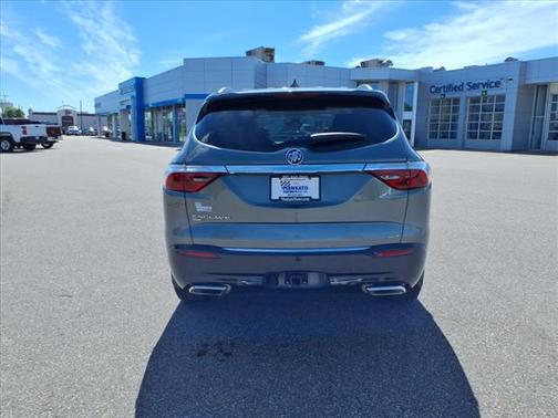 2022 Buick Enclave AWD Essence