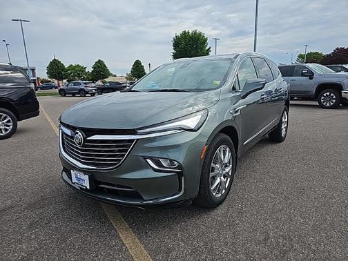 2022 Buick Enclave AWD Essence