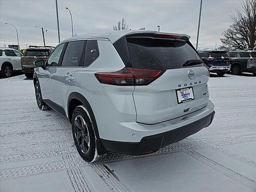 2025 Nissan Rogue SV