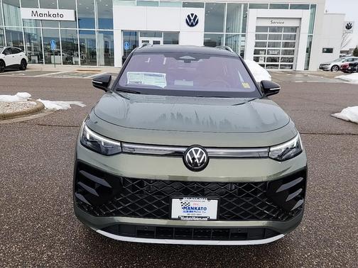 2026 Volkswagen Tiguan 2.0T SEL R-Line 4MOTION