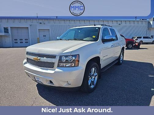 White Diamond Tricoat 2012 Chevrolet Avalanche 1500 LTZ