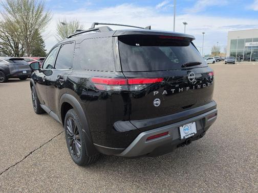 Super Black 2026 Nissan Pathfinder SL