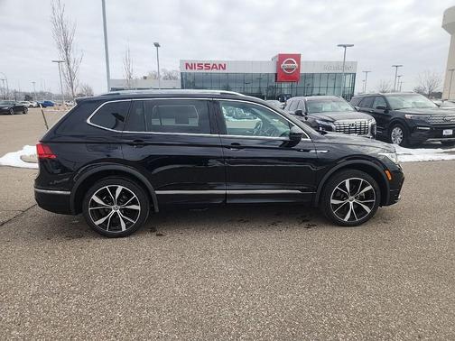 2023 Volkswagen Tiguan 2.0T SEL R-Line 4MOTION