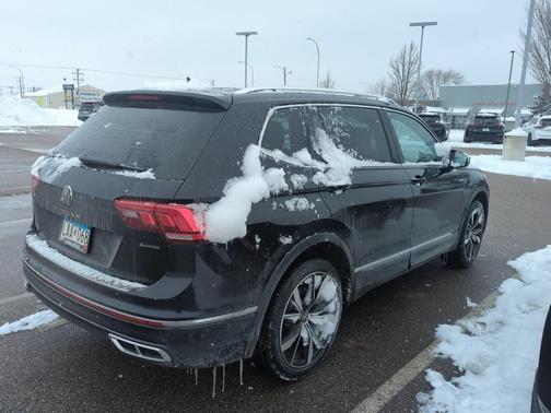 2023 Volkswagen Tiguan 2.0T SEL R-Line 4MOTION