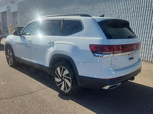 2024 Volkswagen Atlas 2.0T SE w/Technology 4MOTION