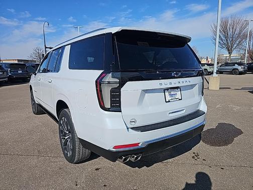 2026 Chevrolet Suburban High Country, 4WD