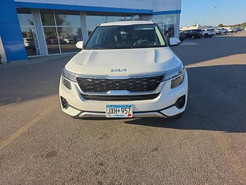 2023 Kia Seltos S