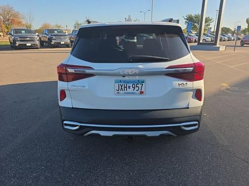 2023 Kia Seltos S