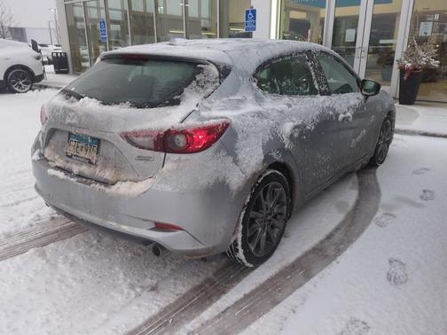 2018 Mazda Mazda3 Touring