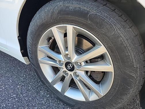 2017 Hyundai SONATA SE